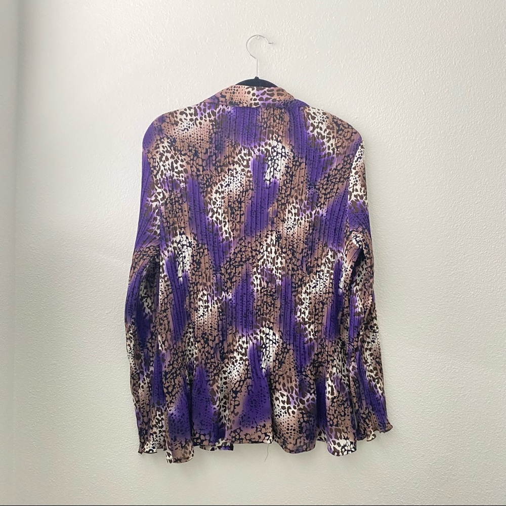 TanJay Sheer V-Neck Collared Button Down Blouse Top - Picture 9 of 11